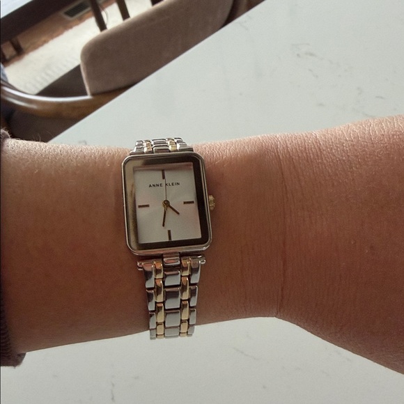 Two Tone Square Watch - Picture 5 of 6